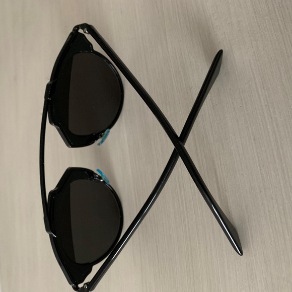 Dior So Real Sunglasses - Picture 2 of 3